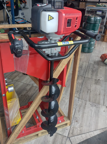Ahoyadora alterman para trabajo pesado 52 cc con barreno